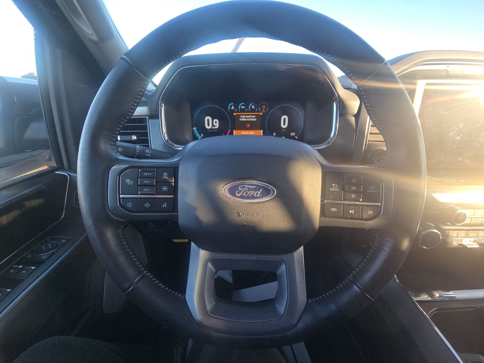 2023 Ford F-150 Lariat AWD