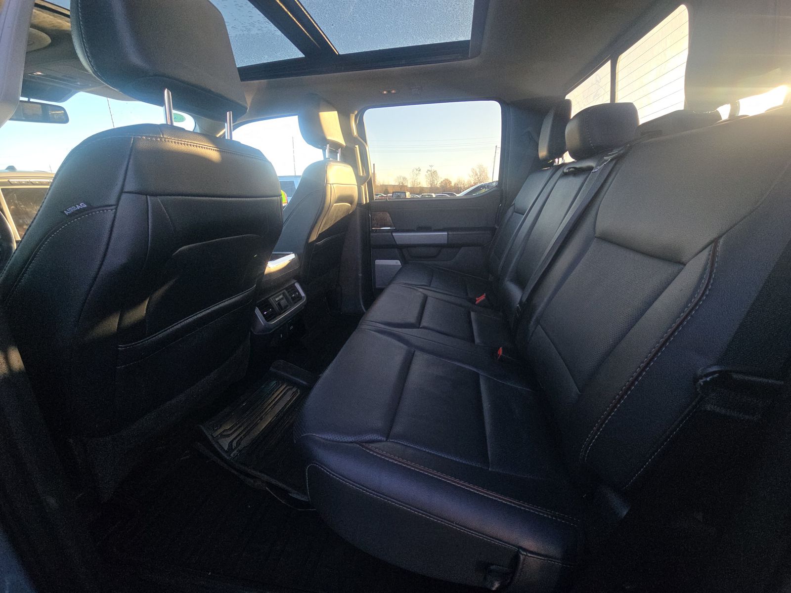 2023 Ford F-150 Lariat AWD