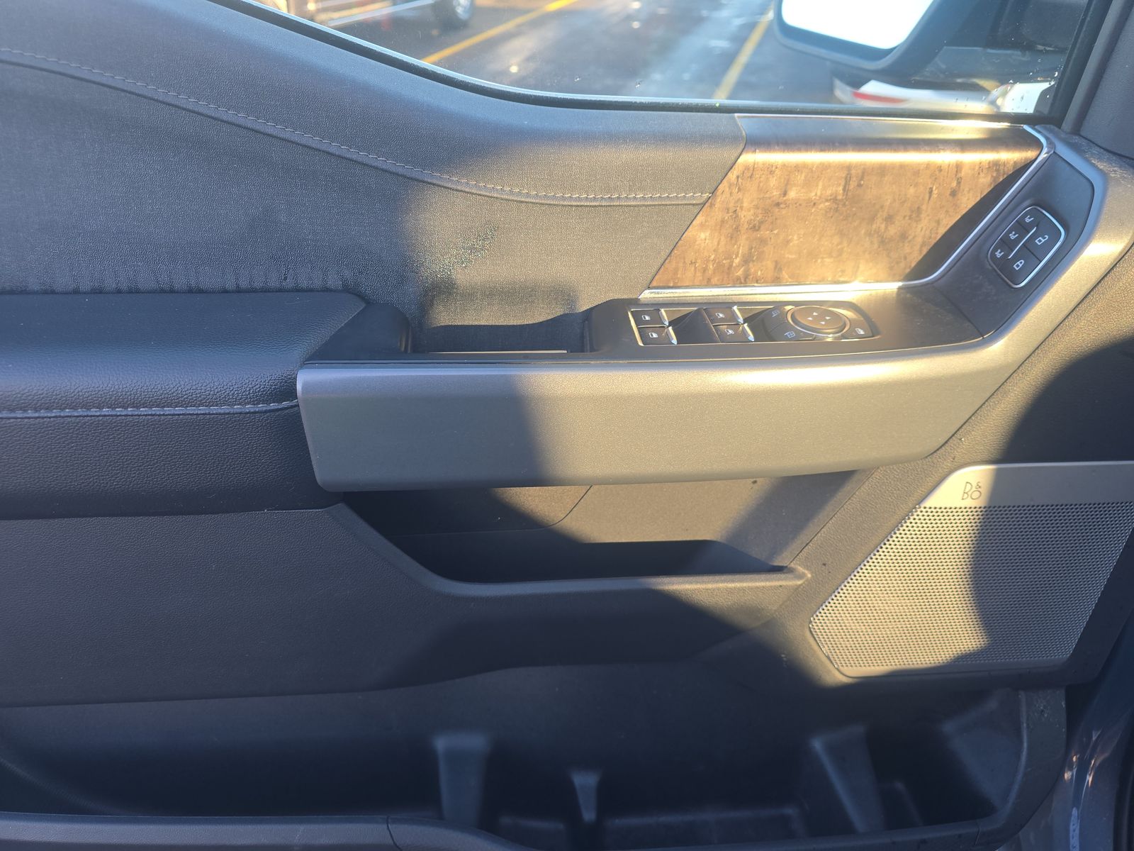 2023 Ford F-150 Lariat AWD