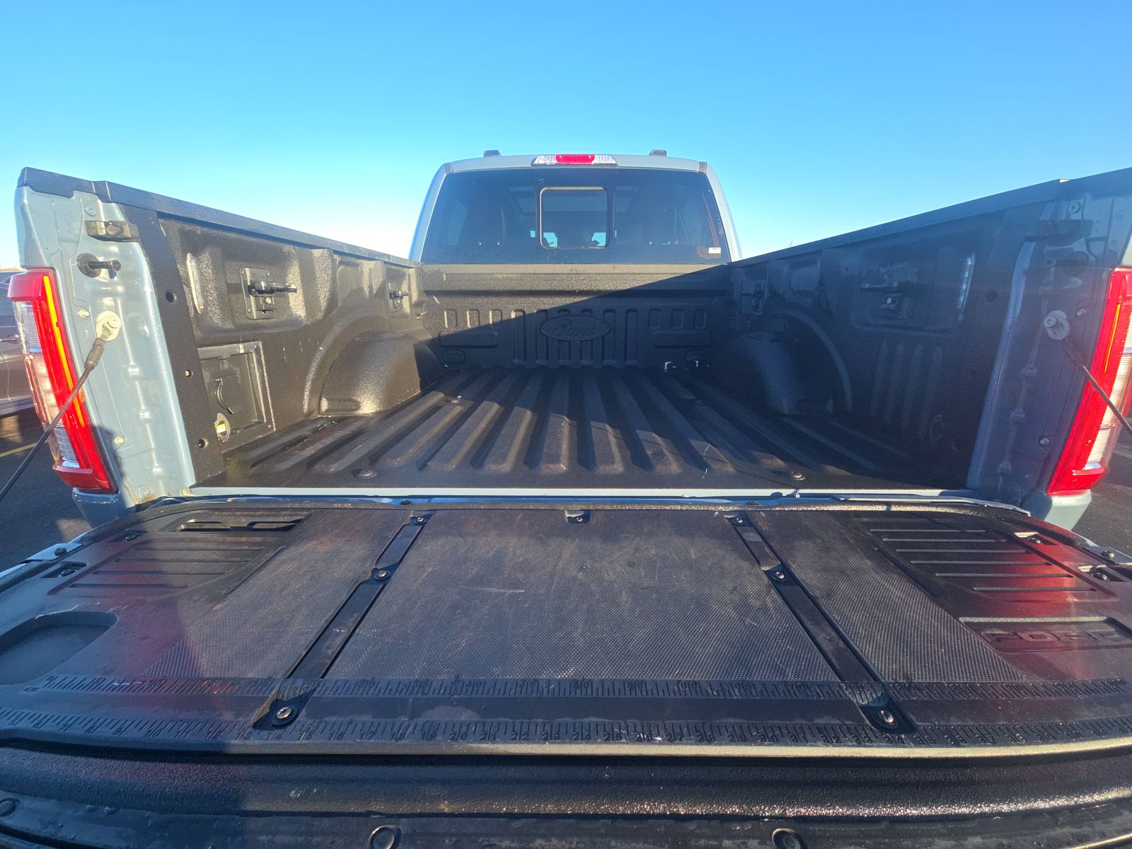 2023 Ford F-150 Lariat AWD