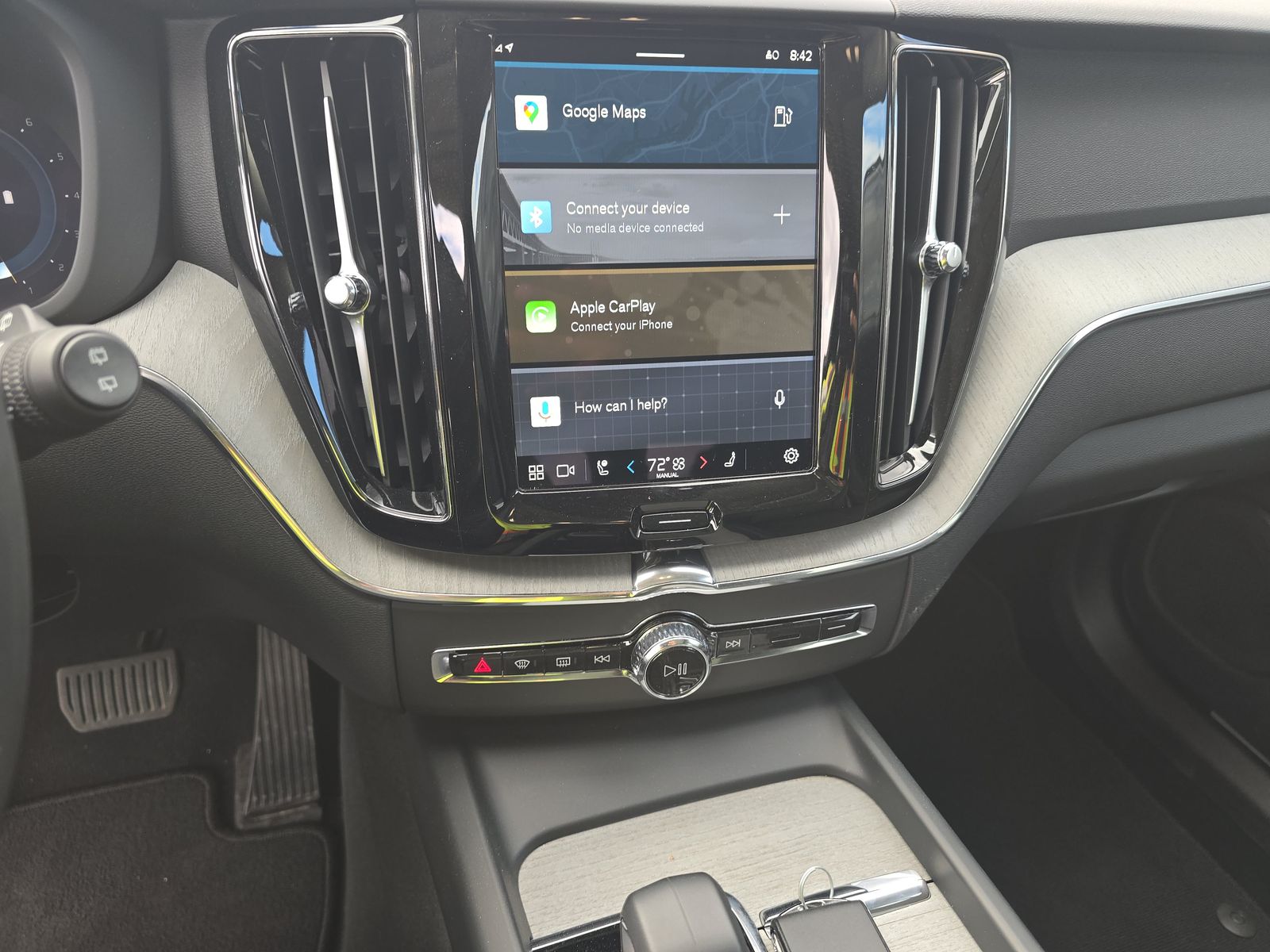 2025 Volvo XC60 B5 Plus AWD