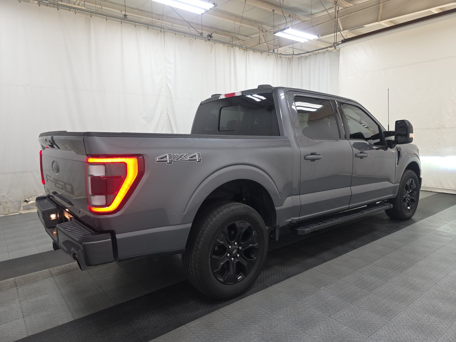 2023 Ford F-150 Lariat AWD