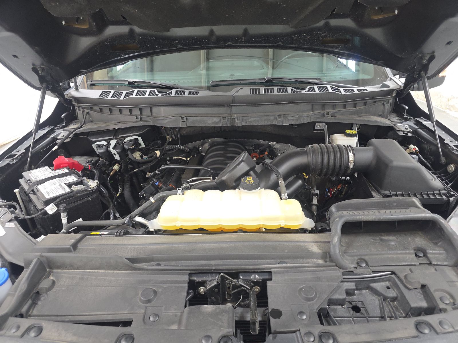 2023 Ford F-150 Lariat AWD