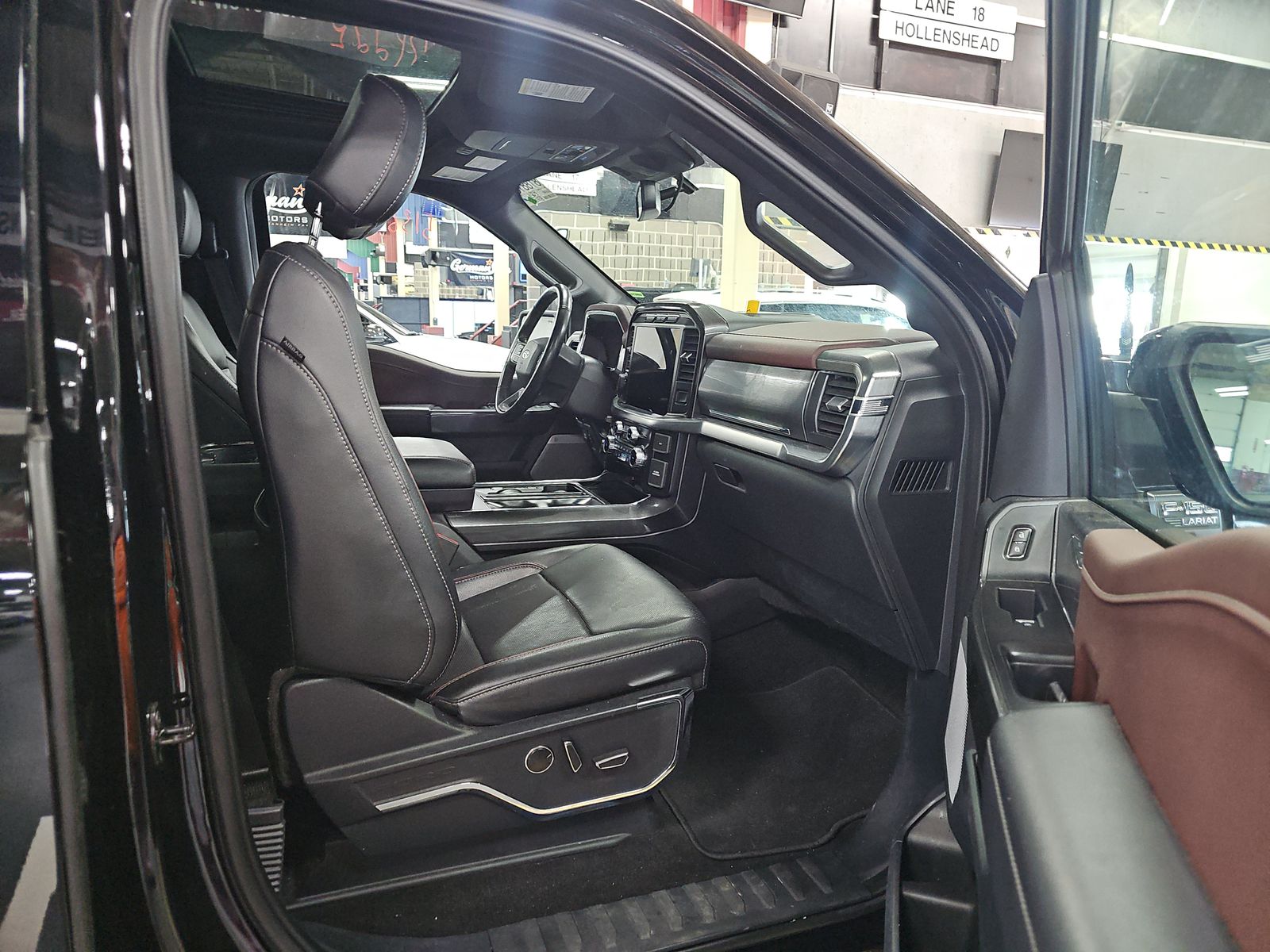 2023 Ford F-150 Lariat AWD