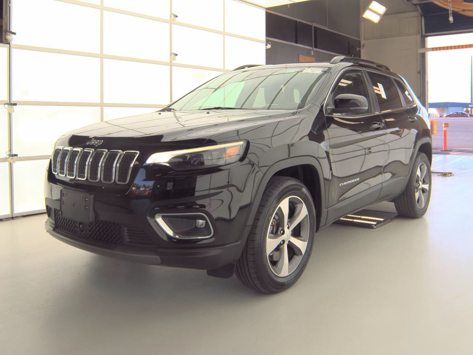 2022 Jeep Cherokee Limited AWD
