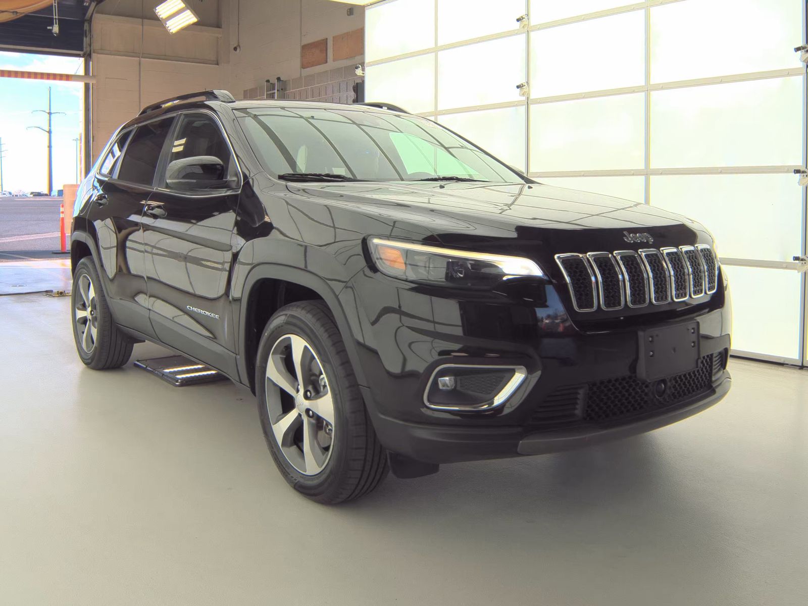 2022 Jeep Cherokee Limited AWD