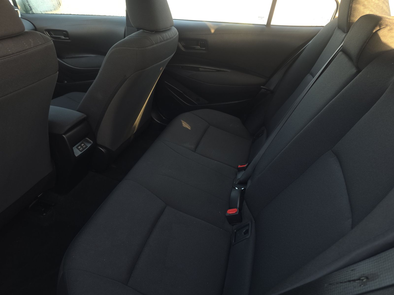 2025 Toyota Corolla LE FWD