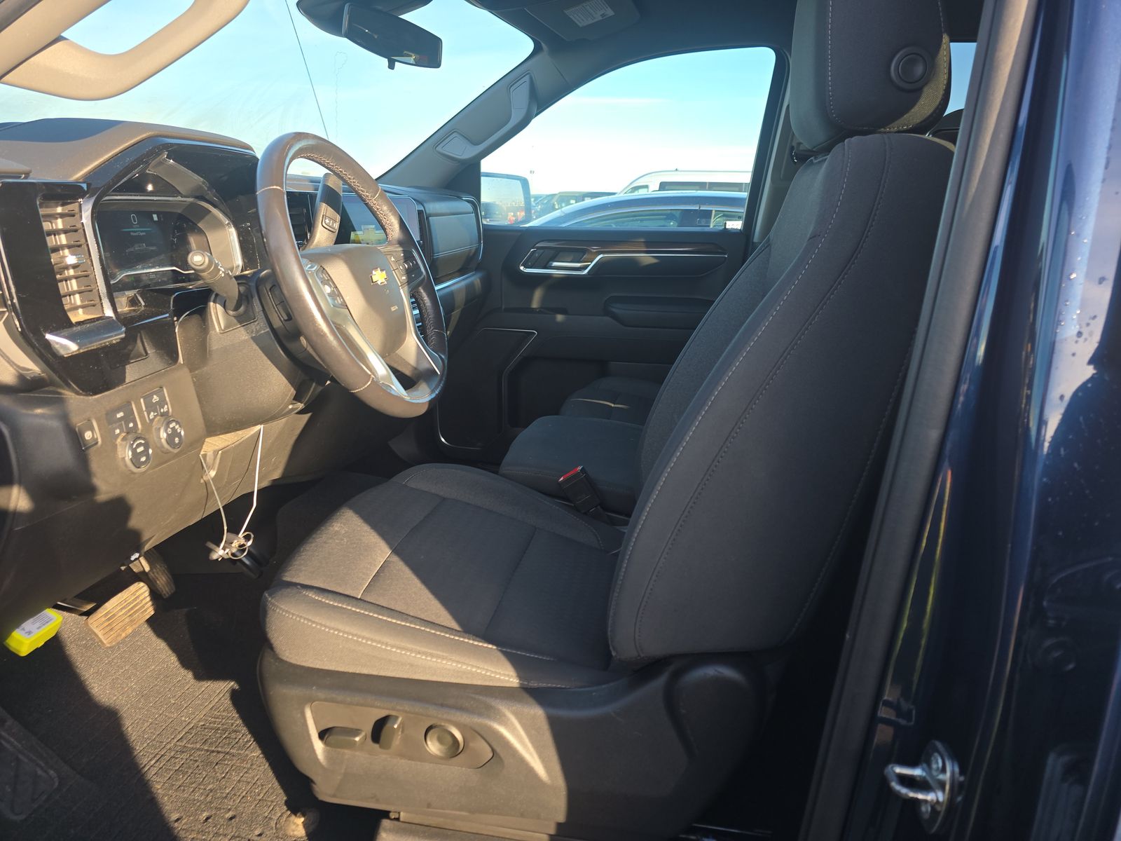 2022 Chevrolet Silverado 1500 LT AWD