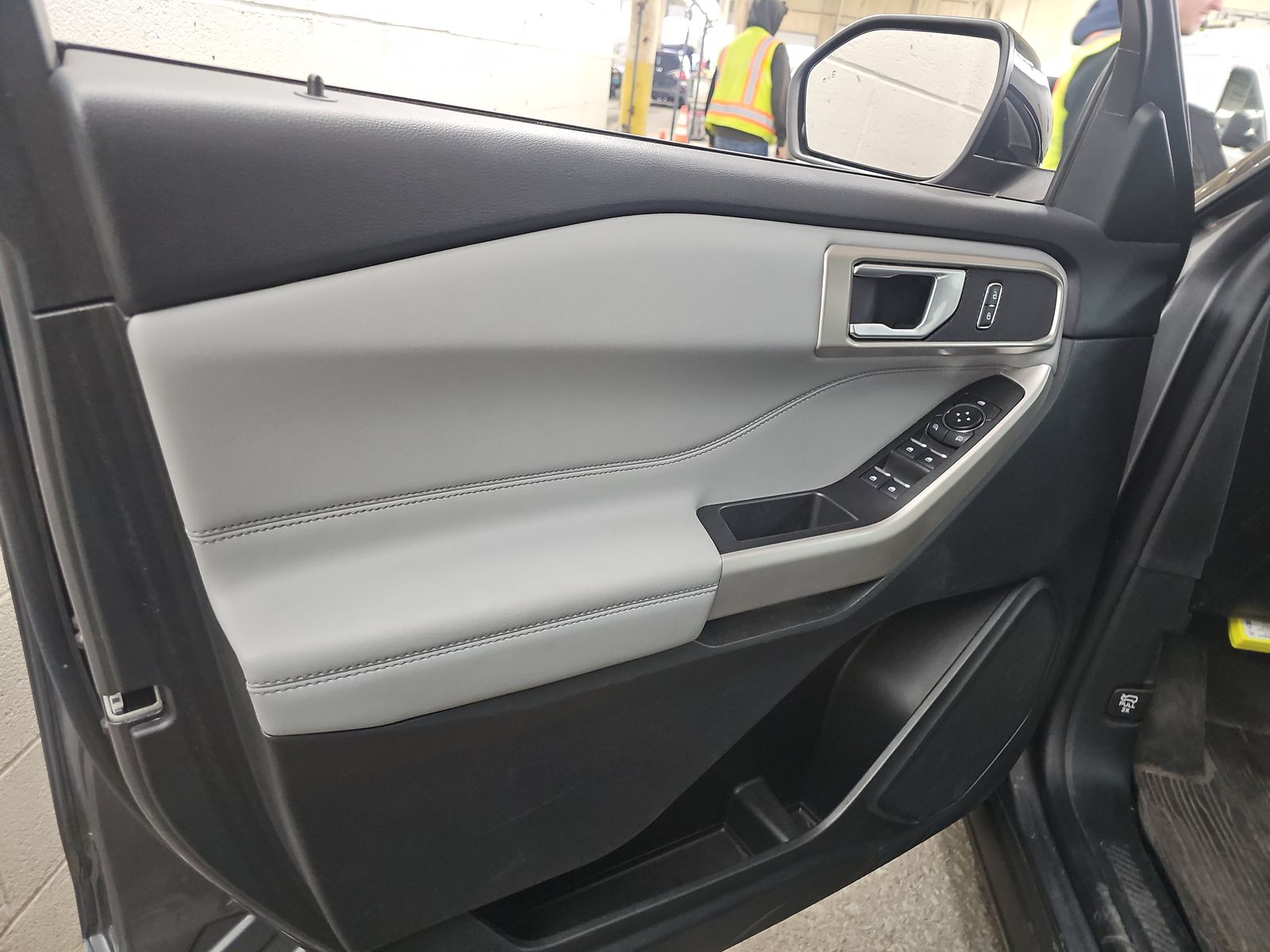 2023 Ford Explorer XLT AWD