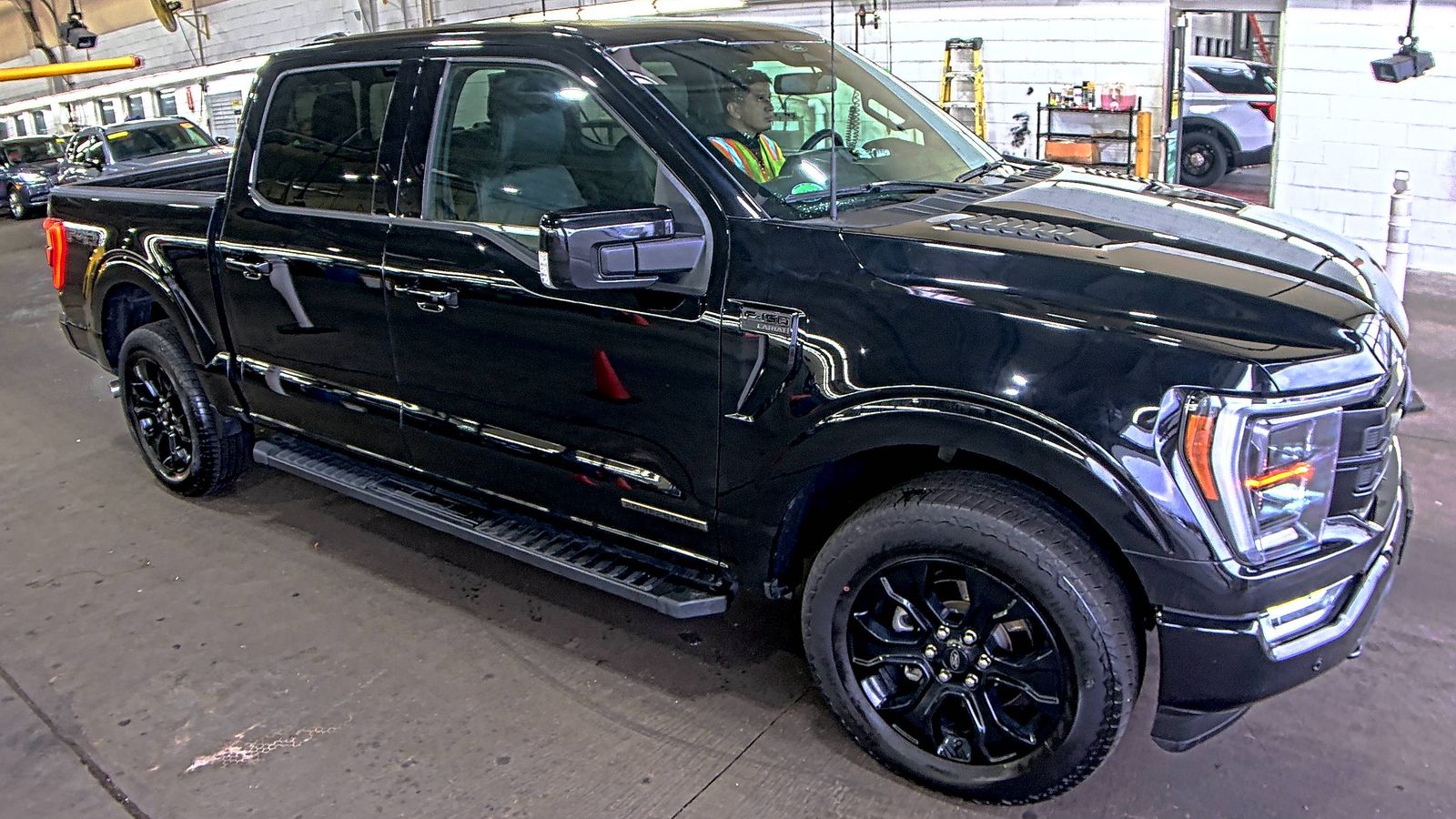 2022 Ford F-150 Hybrid Lariat AWD