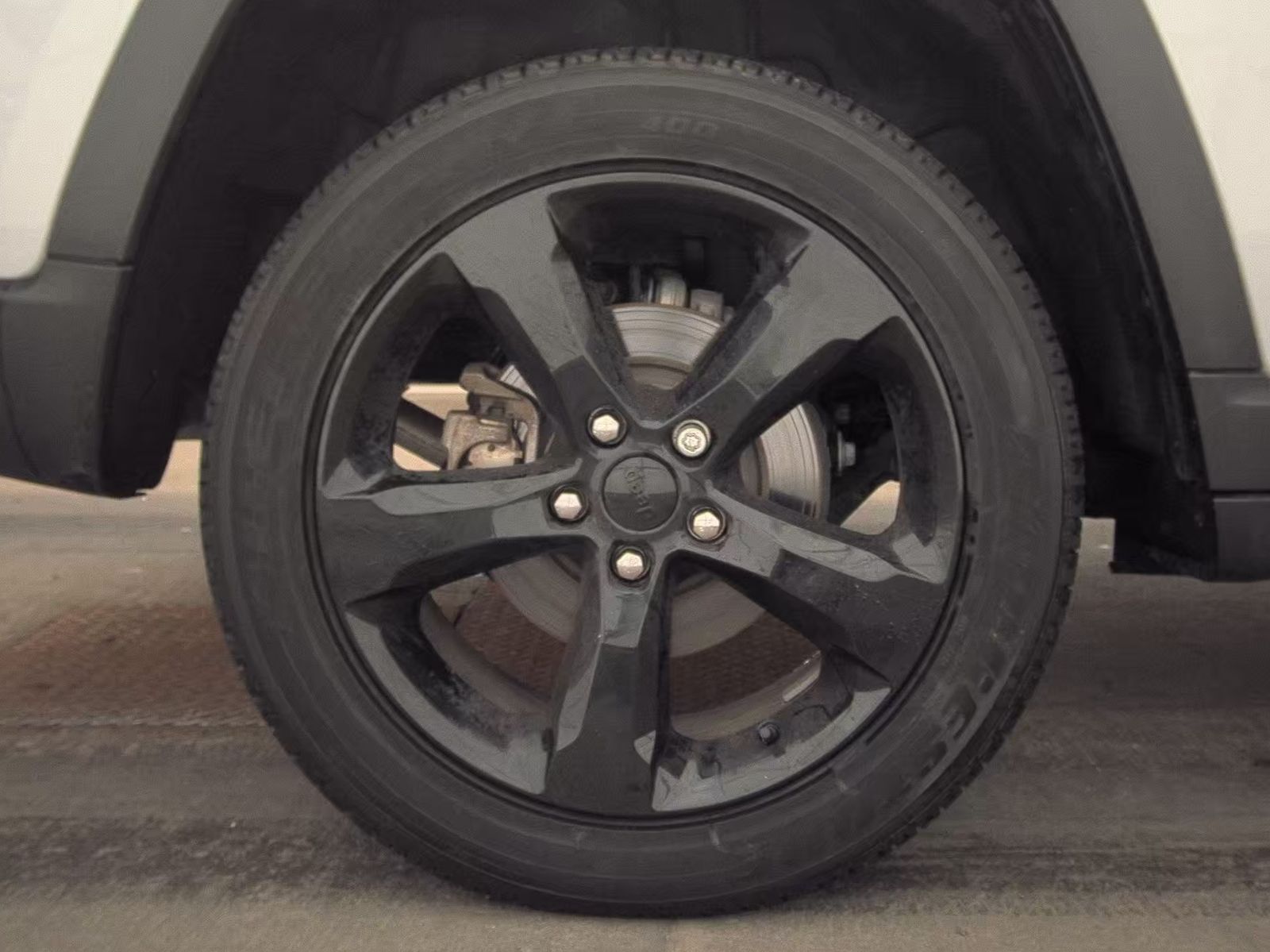 2023 Jeep Grand Cherokee Altitude AWD