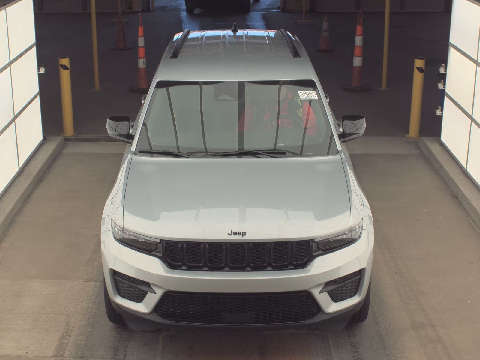 2023 Jeep Grand Cherokee Altitude AWD