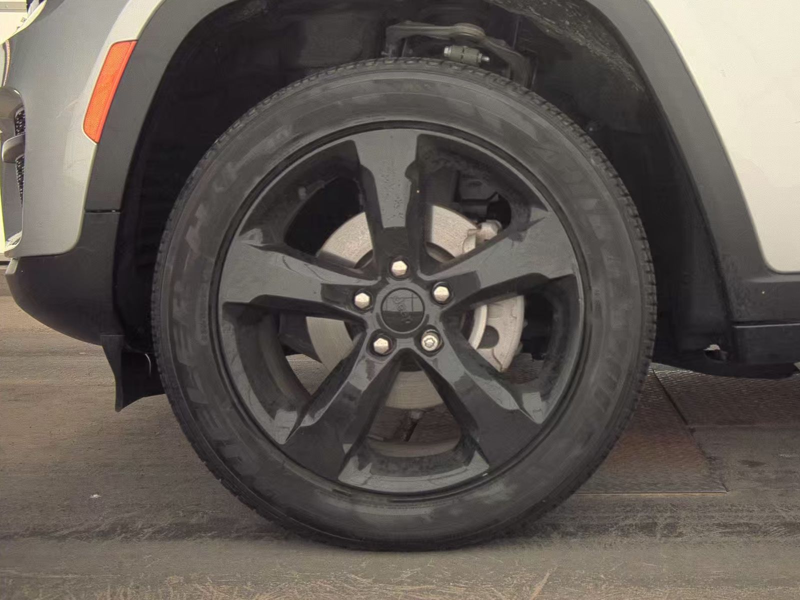 2023 Jeep Grand Cherokee Altitude AWD