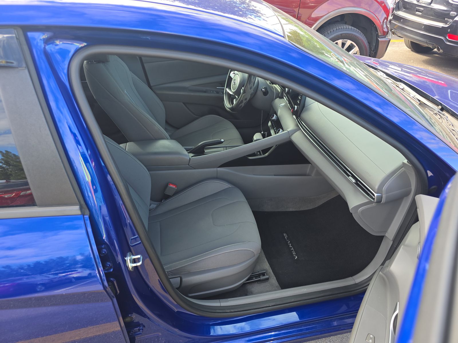 2021 Hyundai Elantra SEL FWD