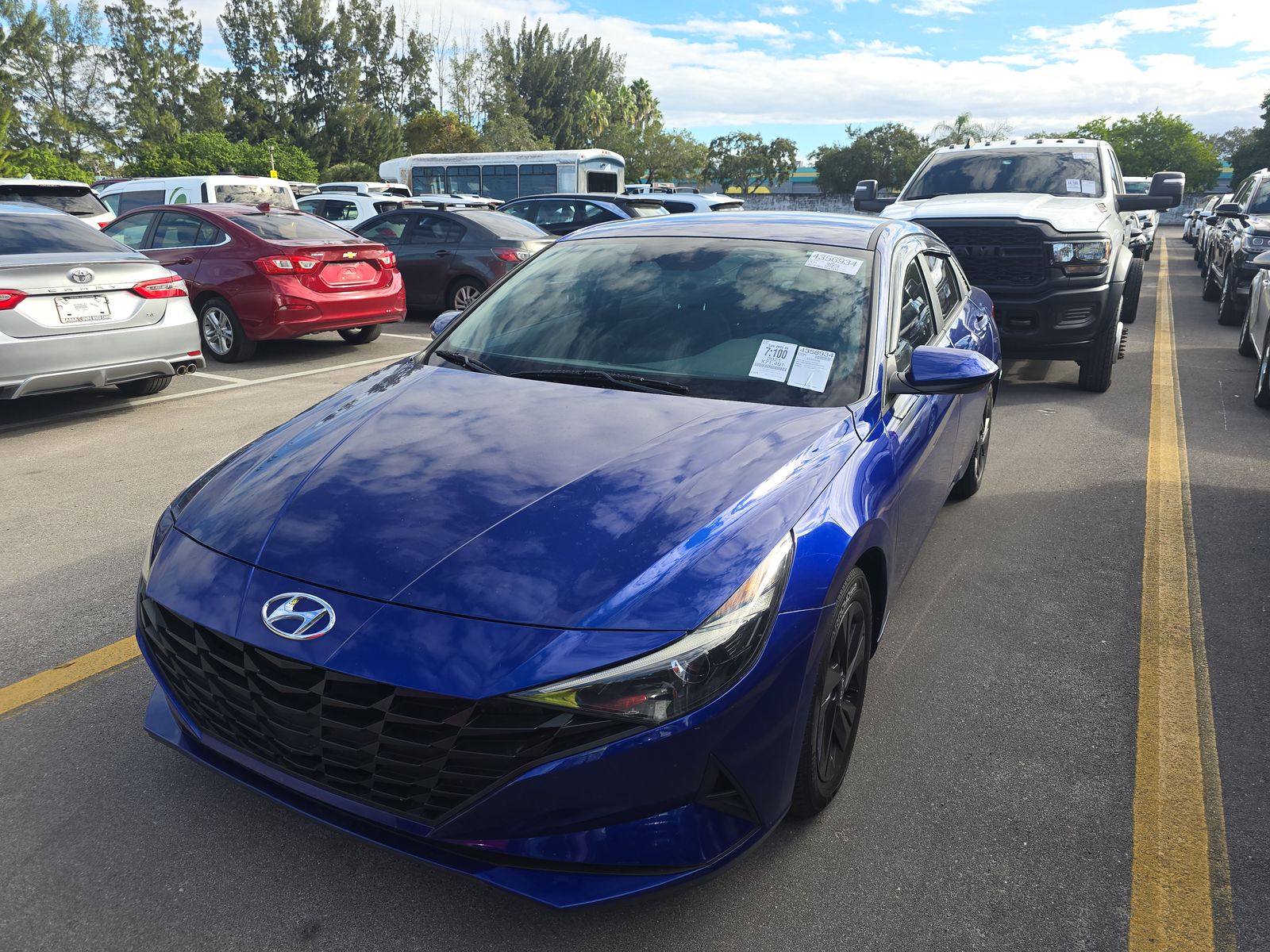 2021 Hyundai Elantra SEL FWD