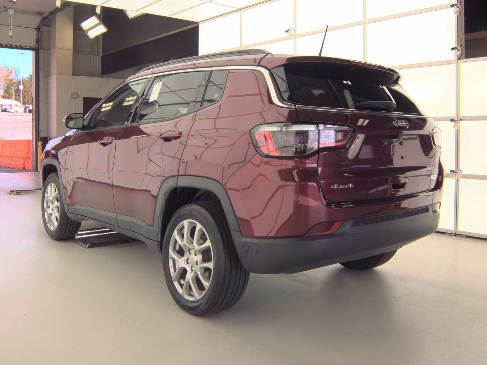 2022 Jeep Compass Latitude Lux AWD