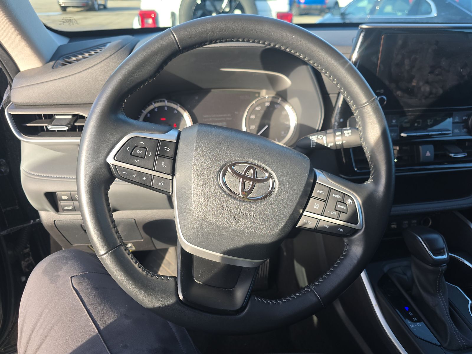2024 Toyota Highlander LE AWD