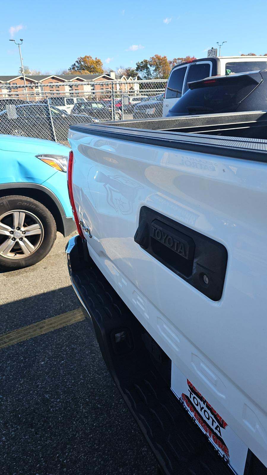 2017 Toyota Tacoma SR5 AWD