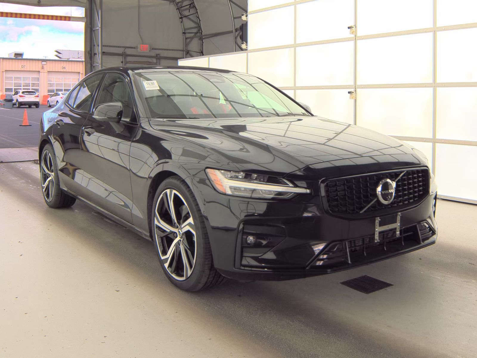 2025 Volvo S60 B5 Plus AWD