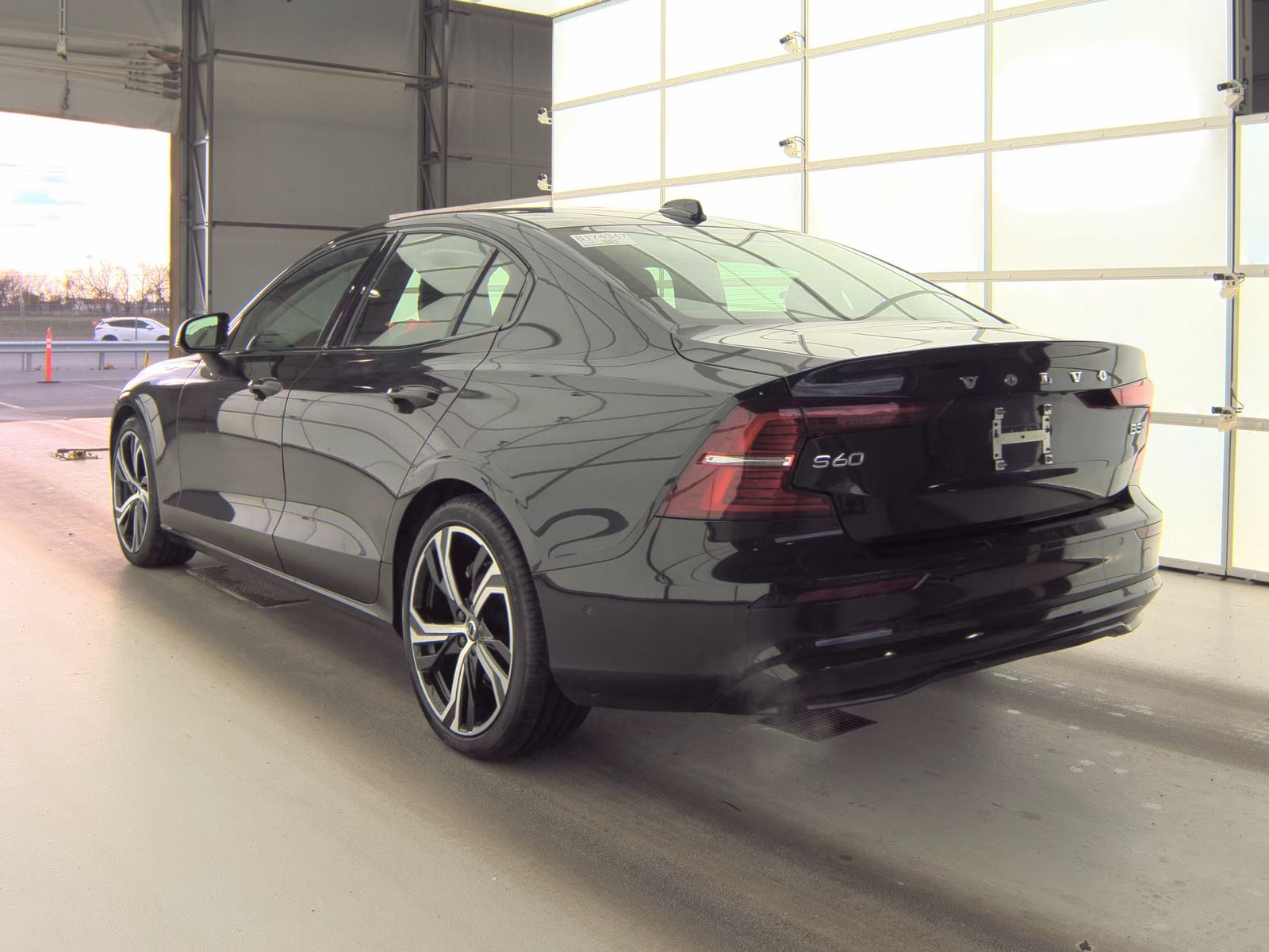 2025 Volvo S60 B5 Plus AWD