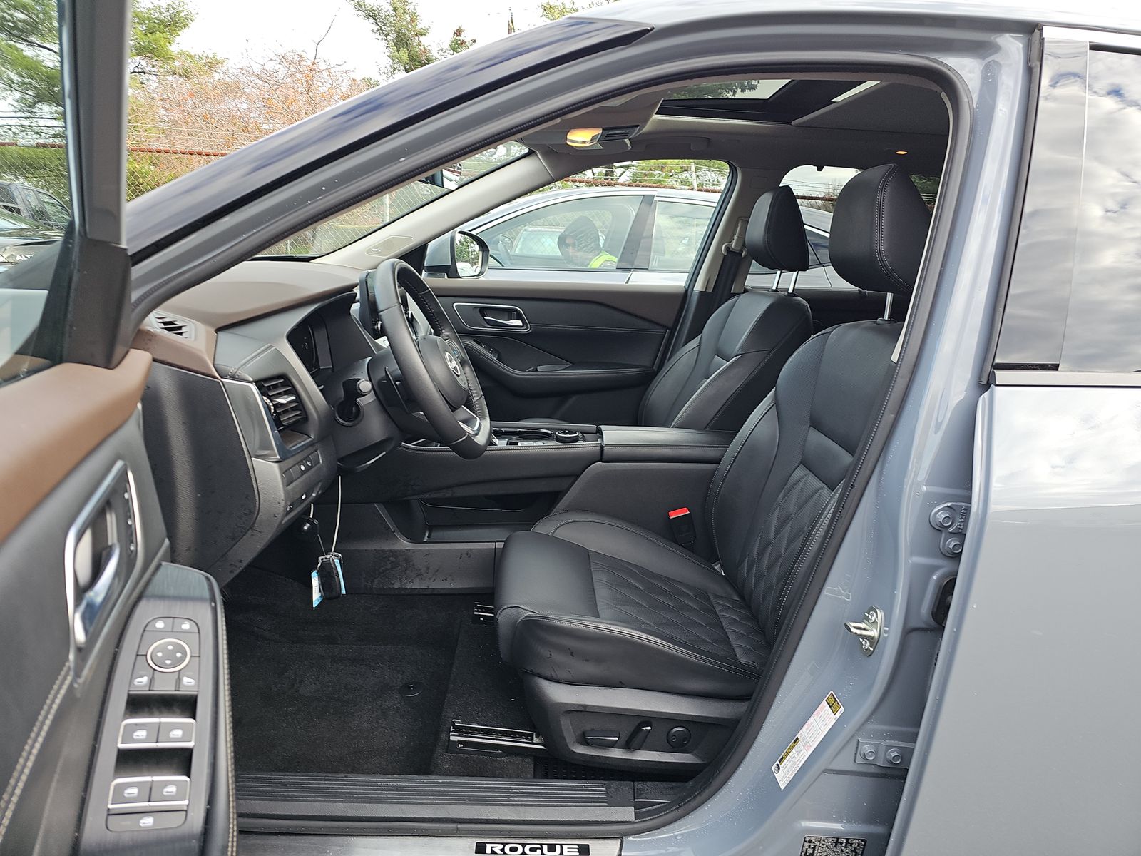 2023 Nissan Rogue Platinum AWD