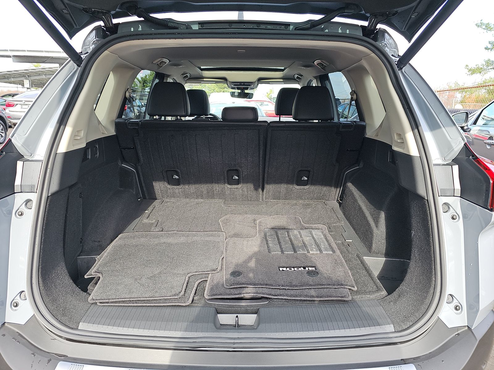 2023 Nissan Rogue Platinum AWD