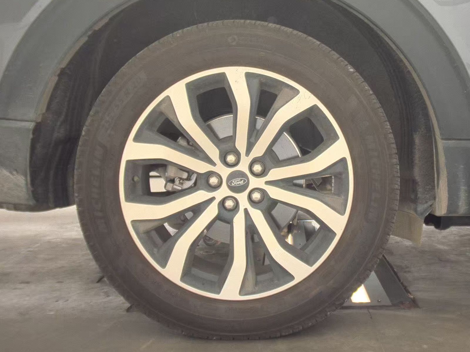 2024 Ford Explorer ST-Line FWD