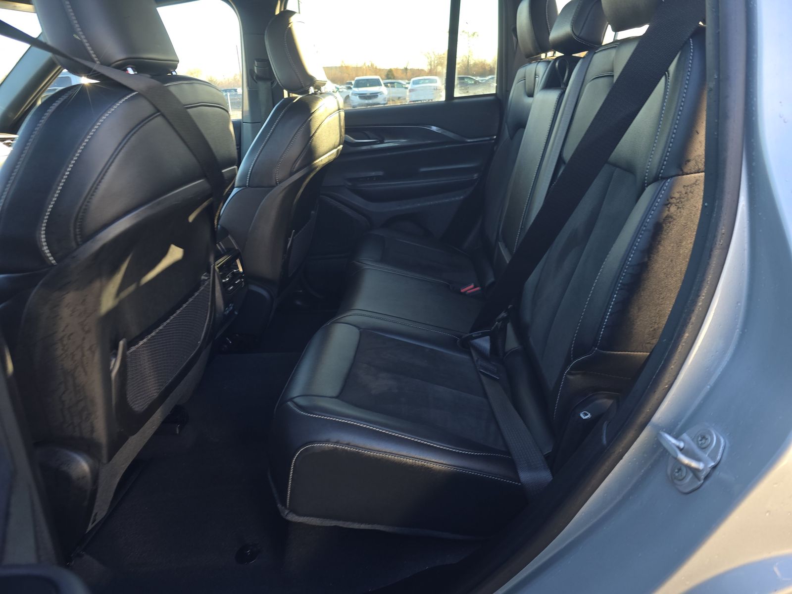 2023 Jeep Grand Cherokee Altitude AWD