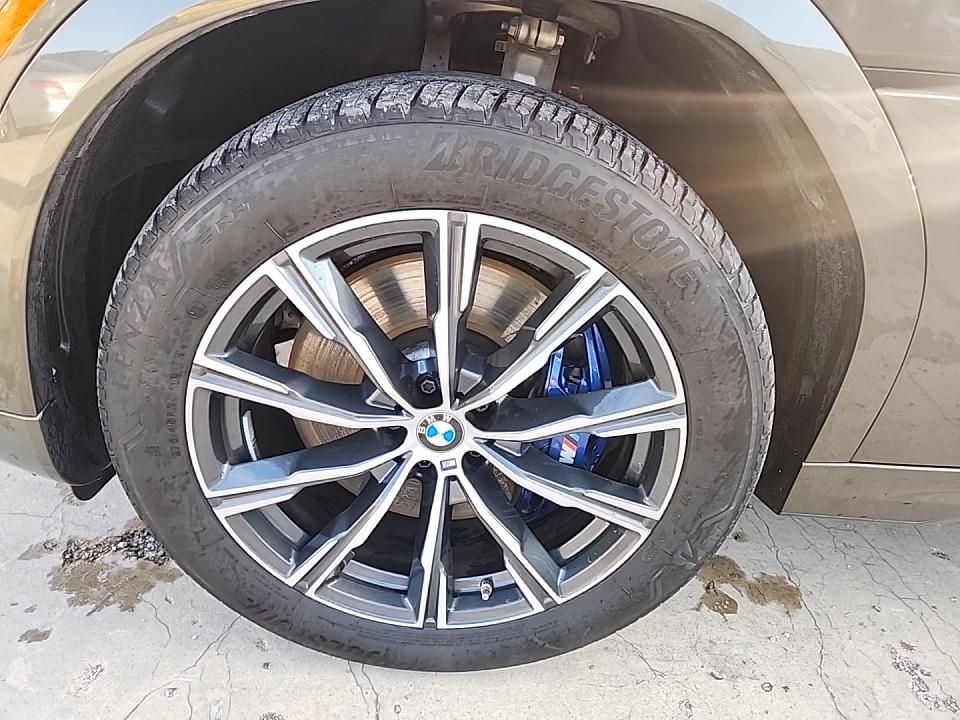 2023 BMW X6 M50i AWD