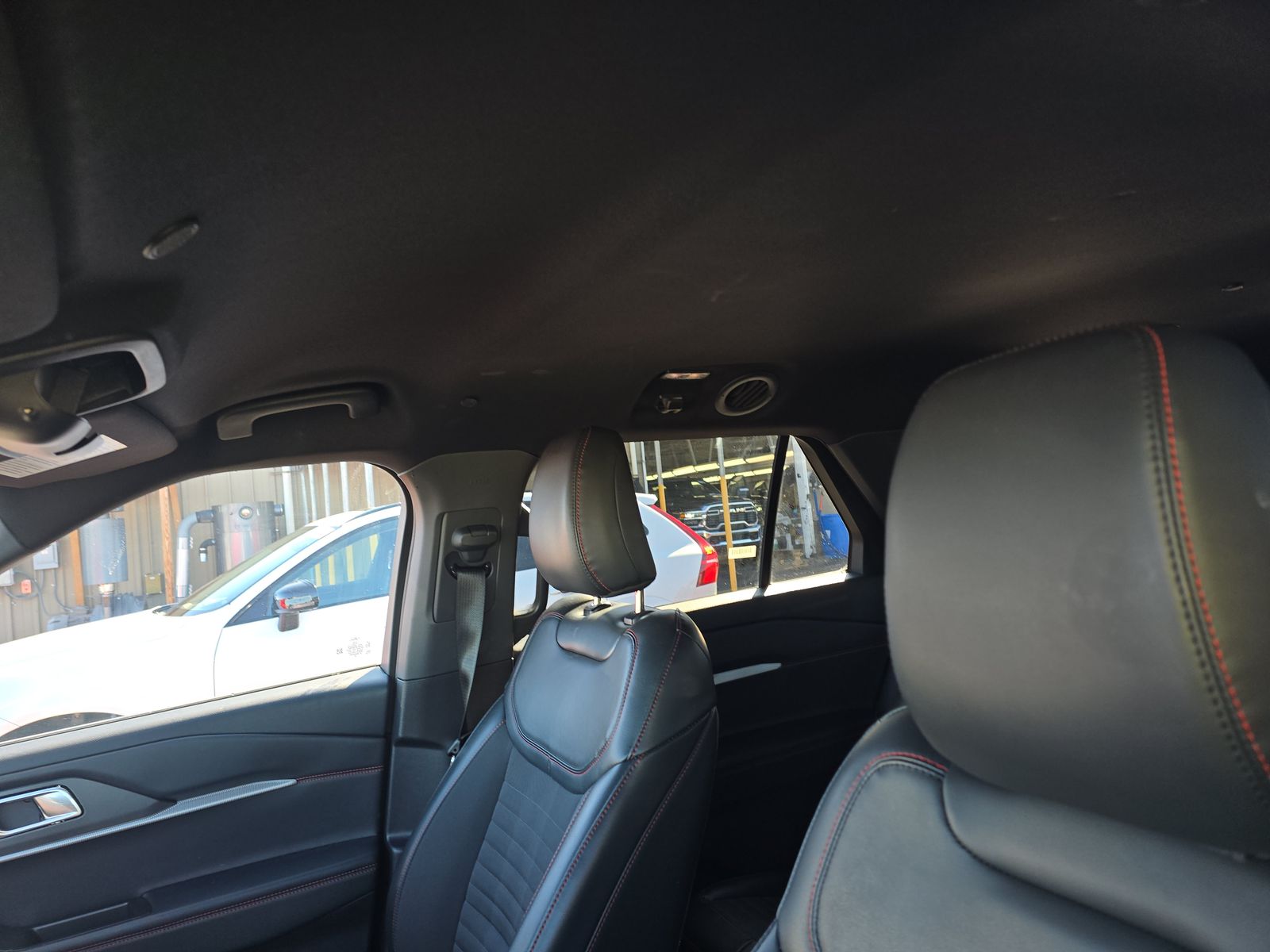 2025 Ford Explorer ST-Line AWD