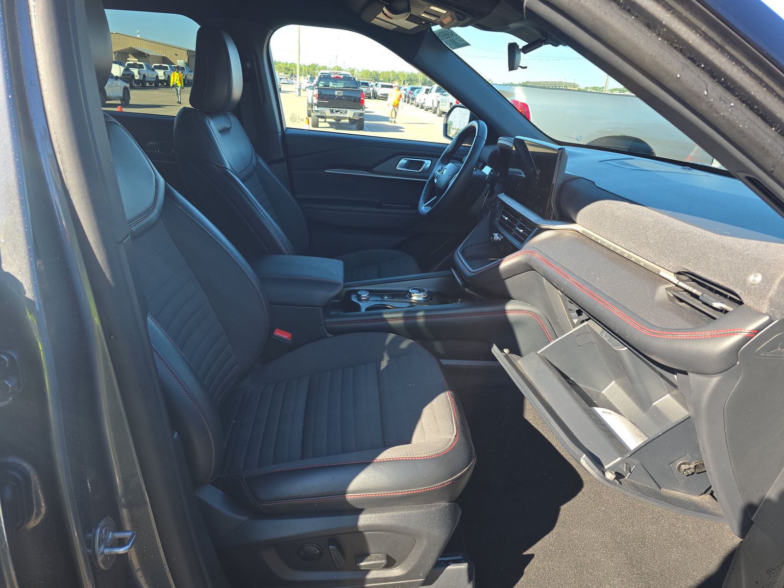 2025 Ford Explorer ST-Line AWD