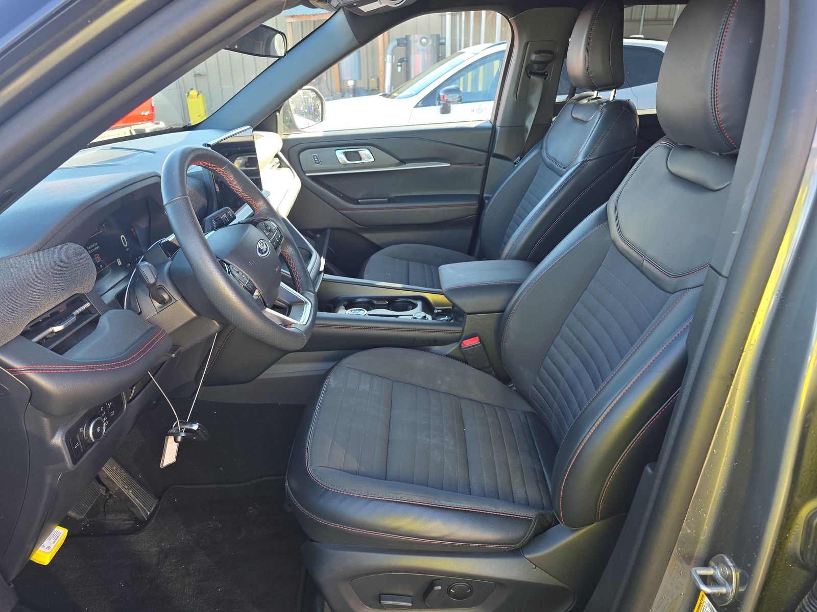 2025 Ford Explorer ST-Line AWD