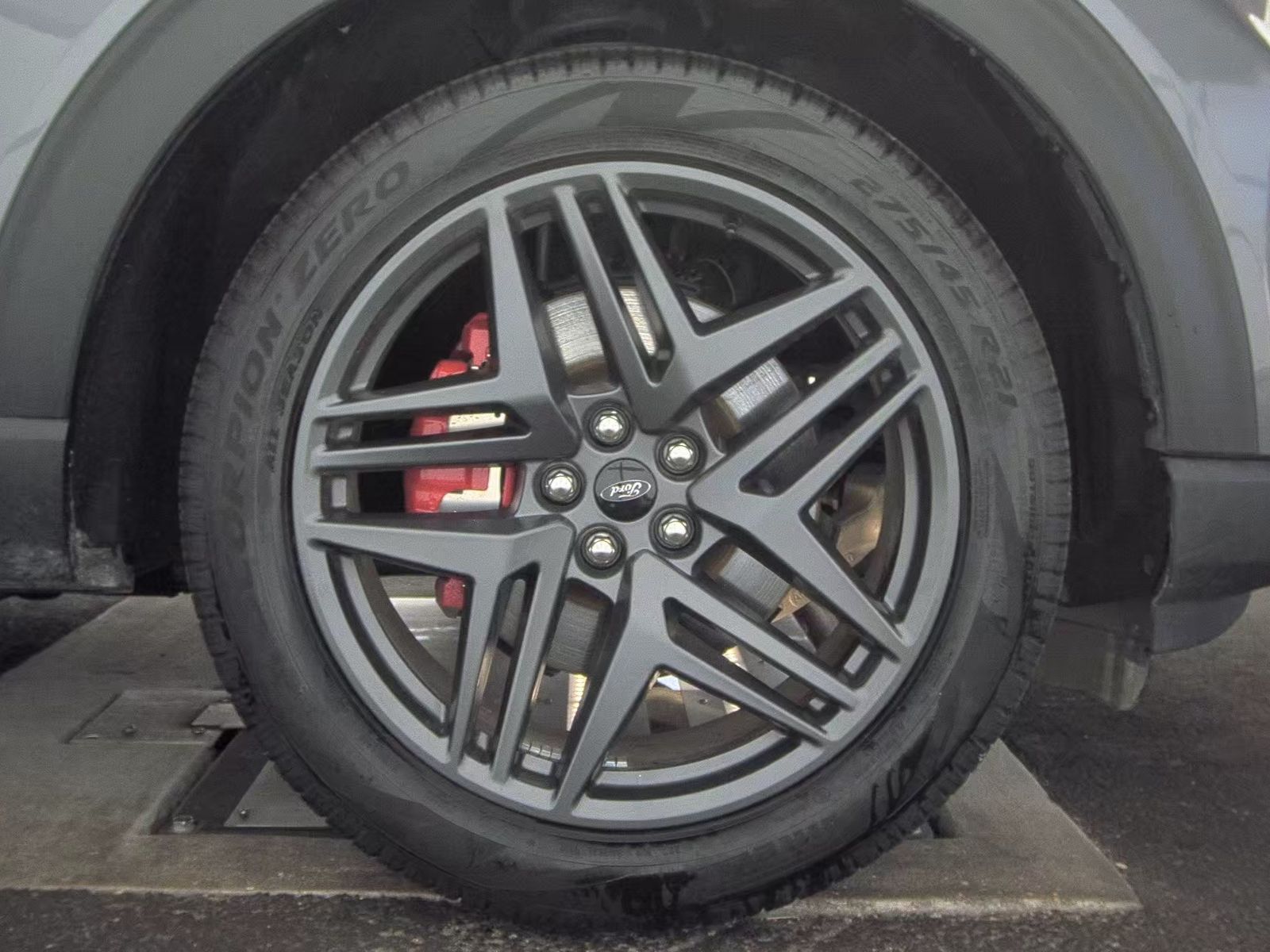 2025 Ford Explorer ST-Line AWD