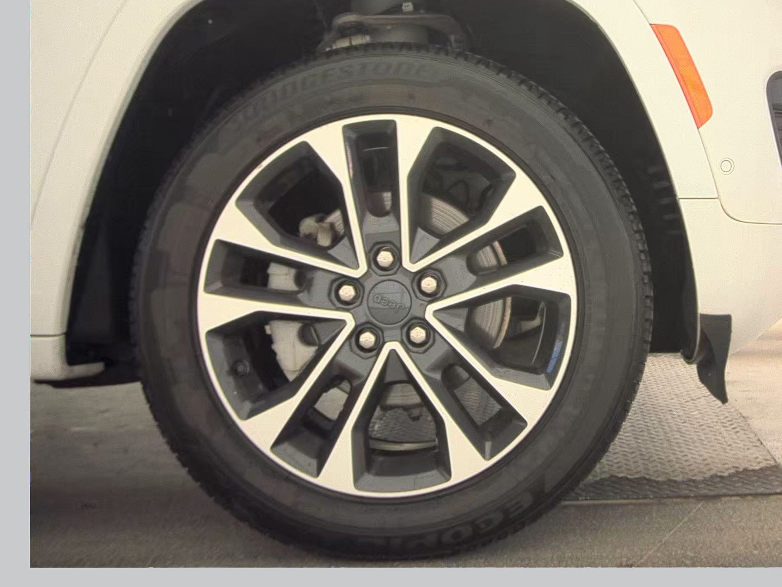 2022 Jeep Grand Cherokee Overland AWD