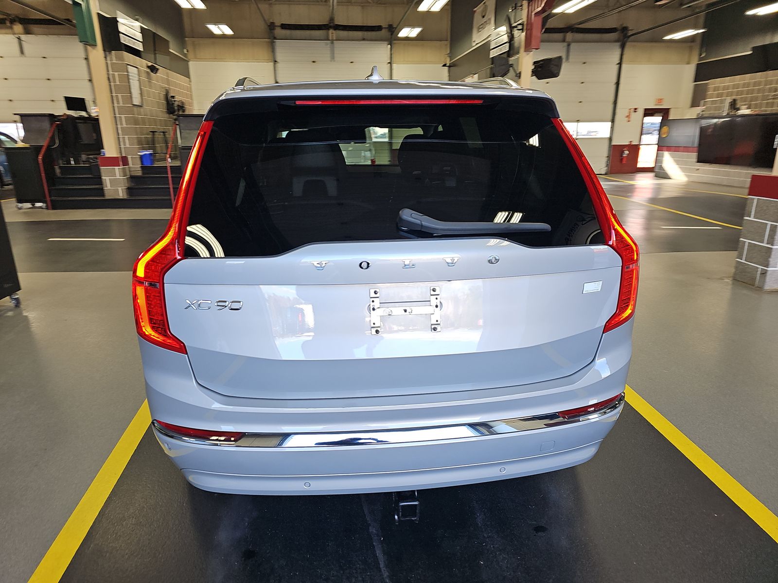 2023 Volvo XC90 Recharge T8 Core AWD