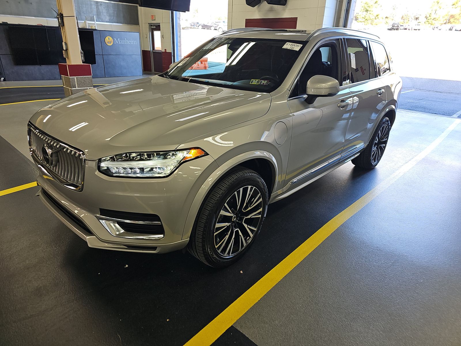 2023 Volvo XC90 Recharge T8 Core AWD