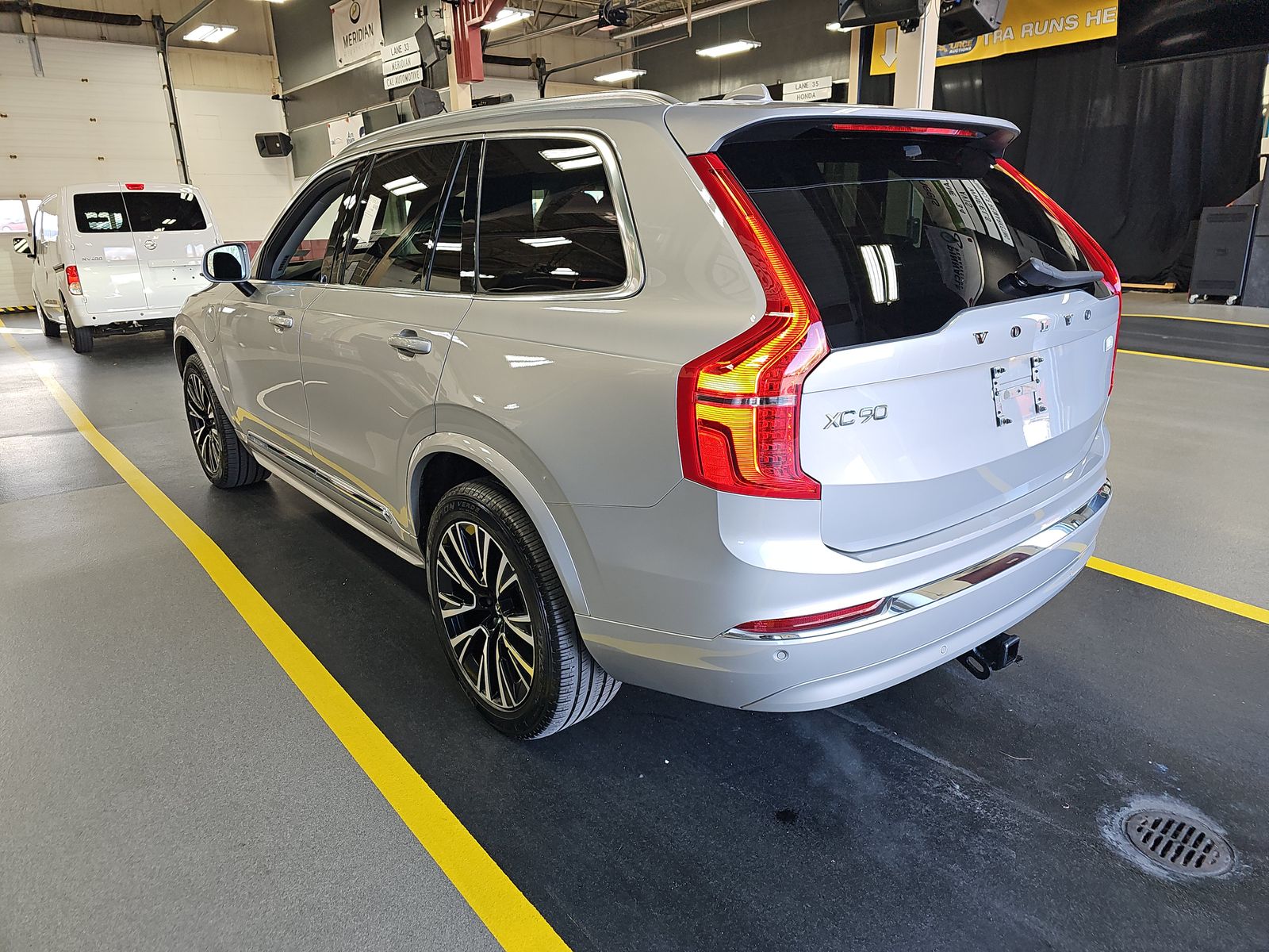 2023 Volvo XC90 Recharge T8 Core AWD