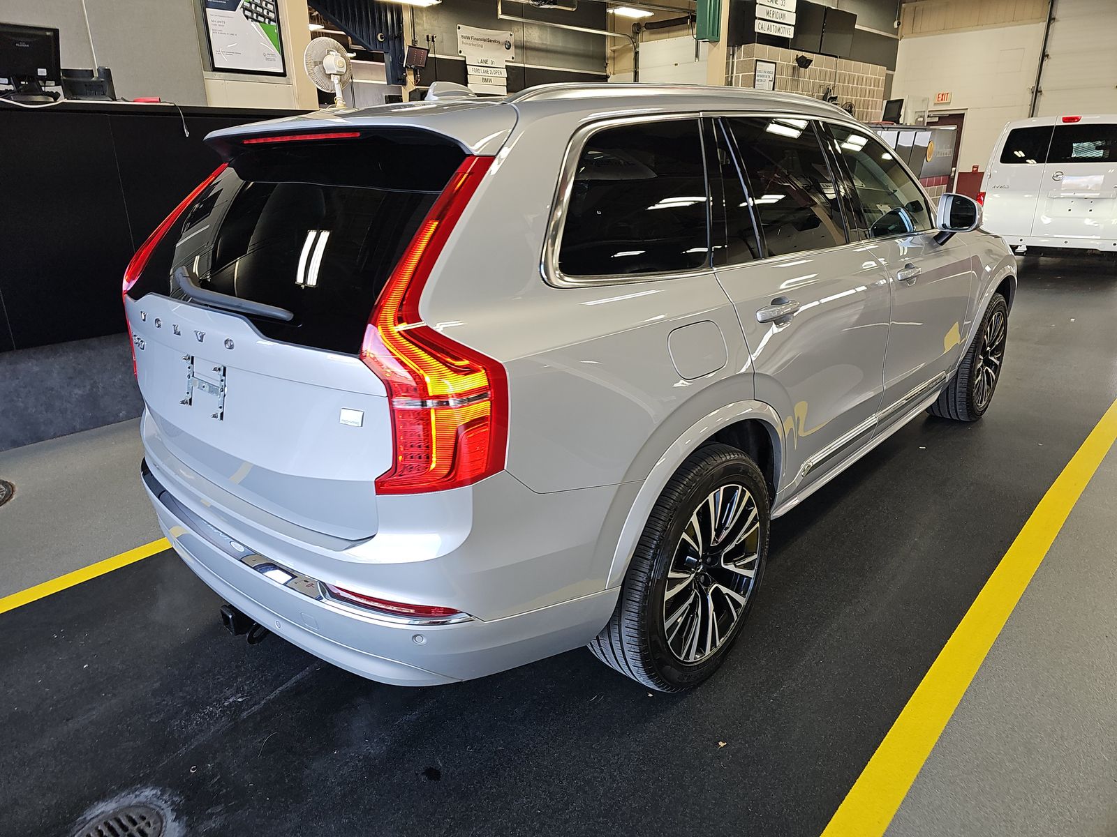 2023 Volvo XC90 Recharge T8 Core AWD