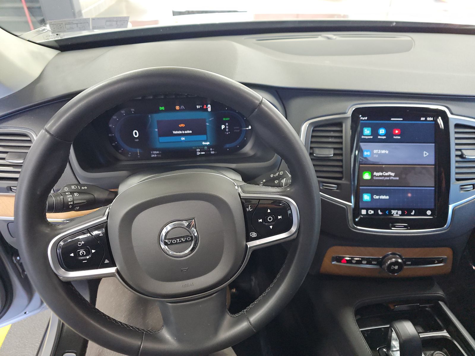 2023 Volvo XC90 Recharge T8 Core AWD