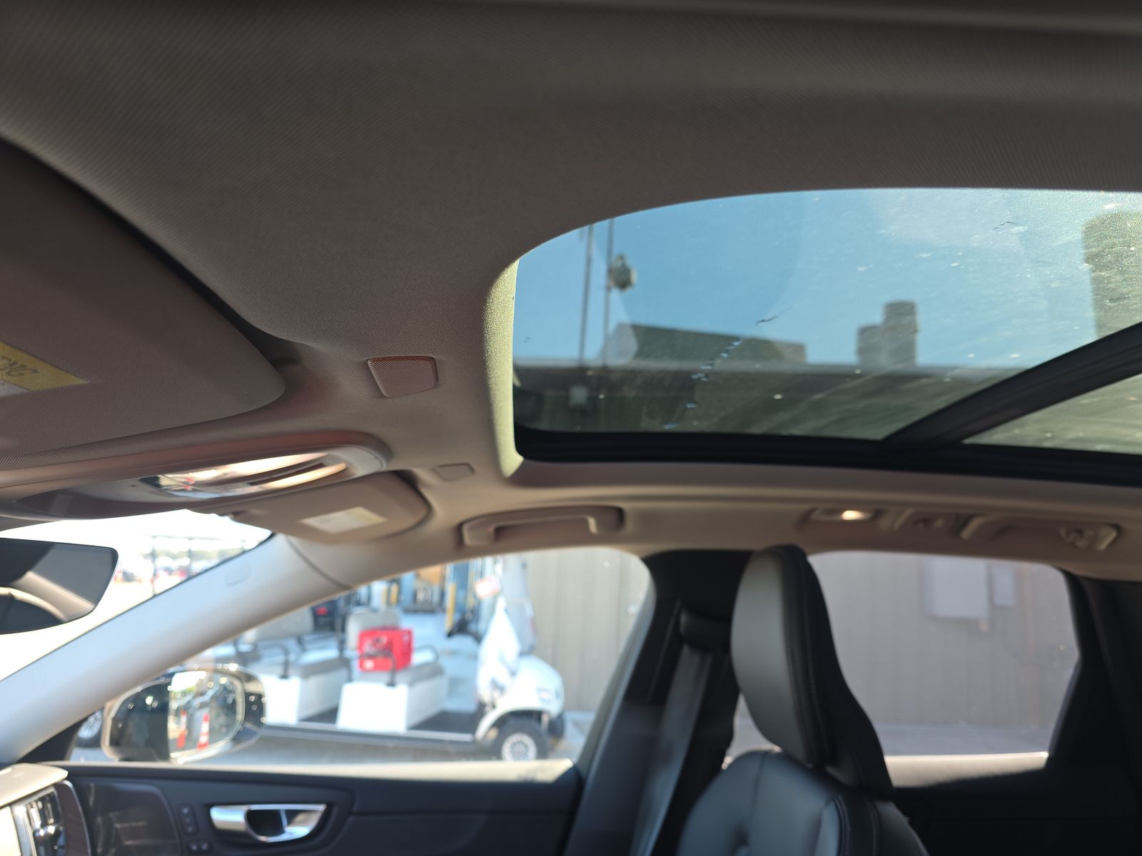 2024 Volvo XC60 B5 Ultimate AWD