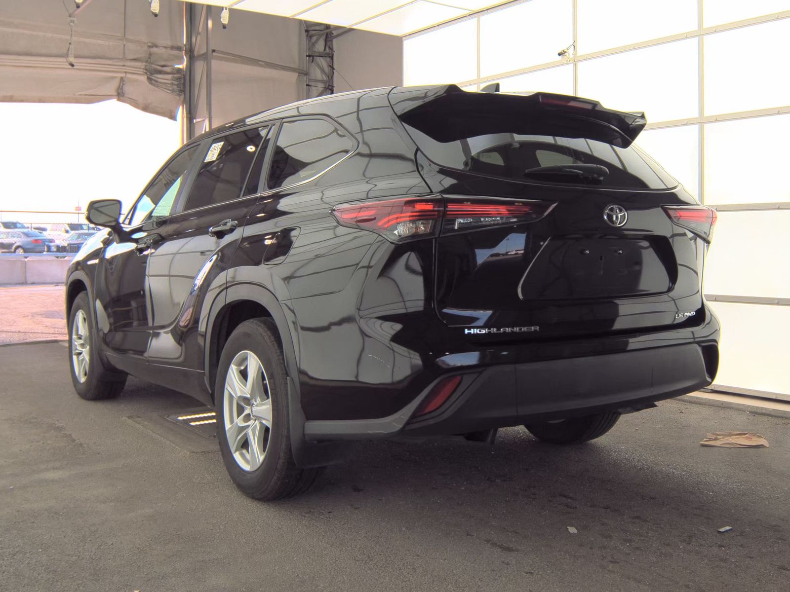 2024 Toyota Highlander LE AWD