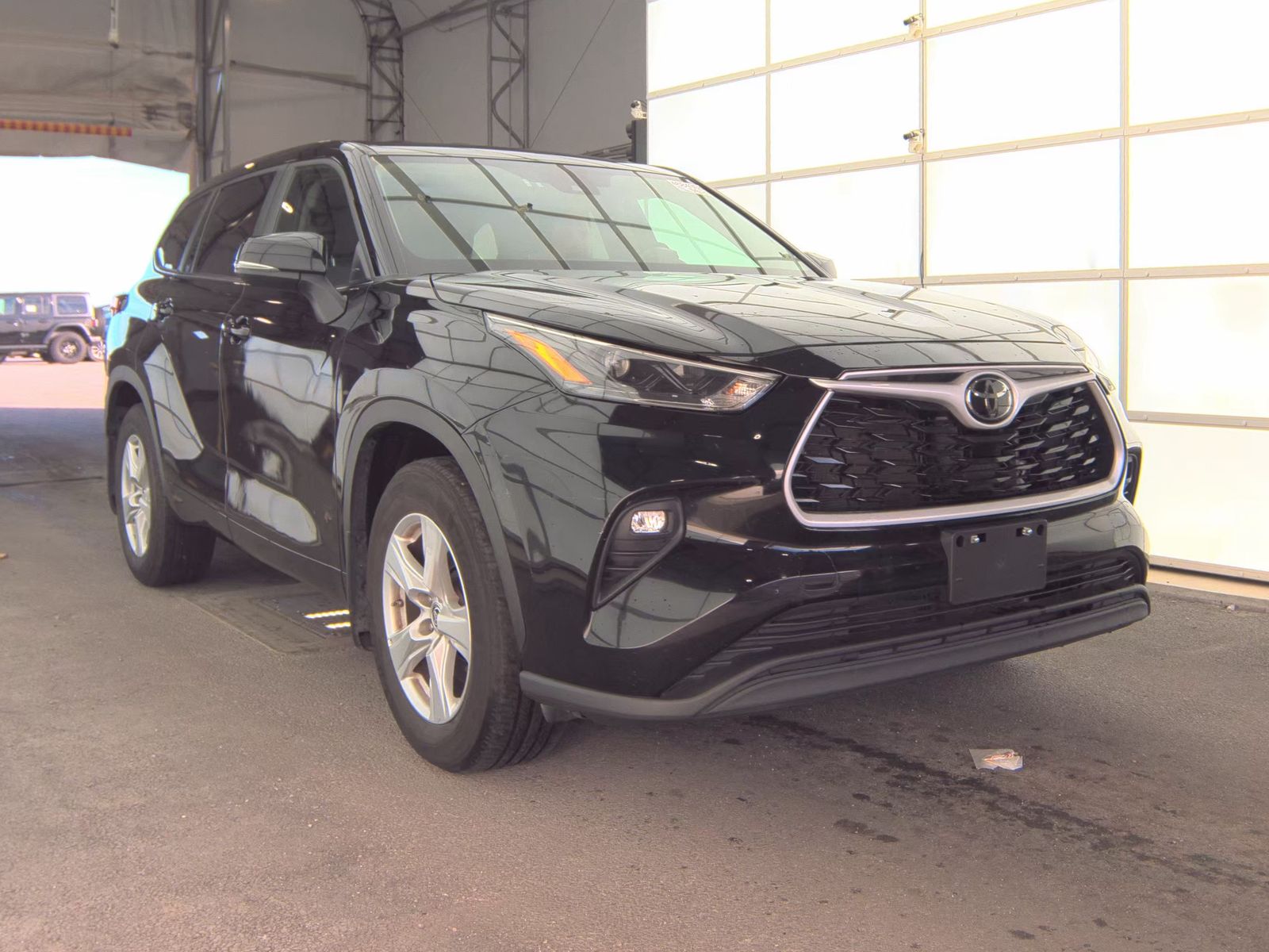 2024 Toyota Highlander LE AWD