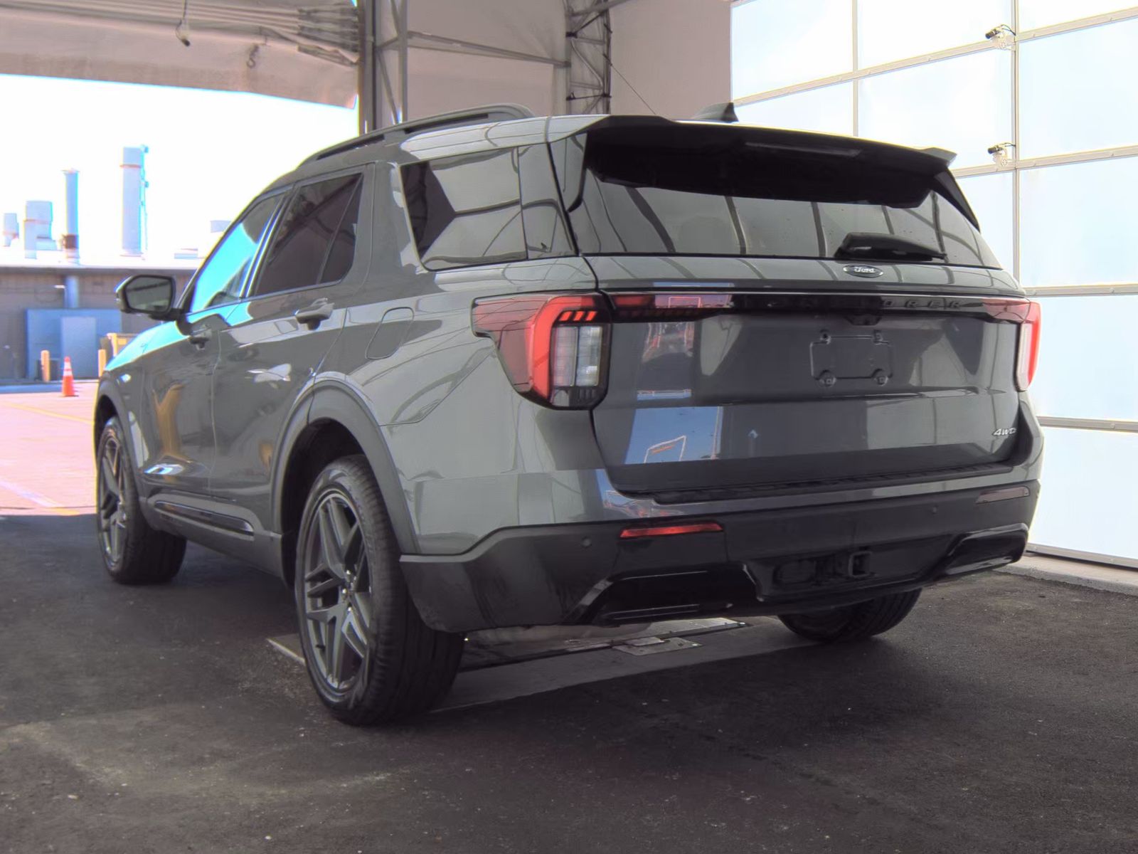 2025 Ford Explorer ST-Line AWD