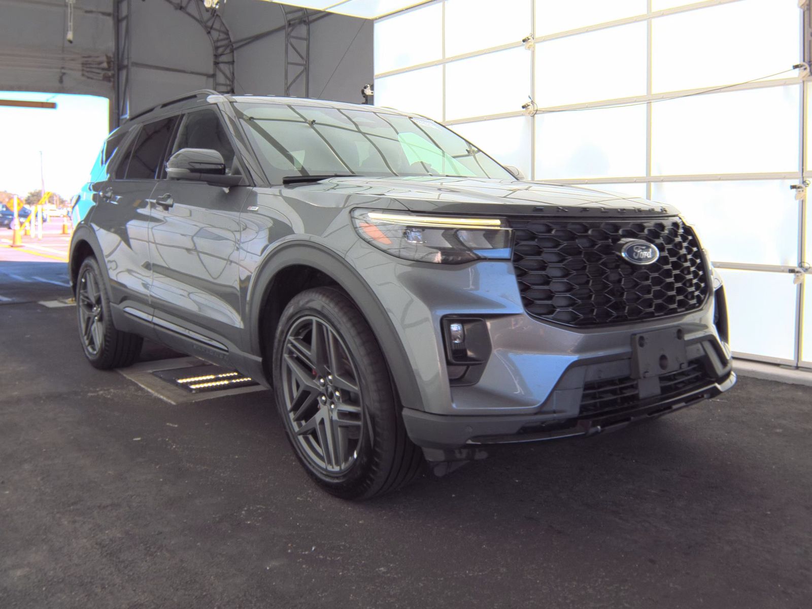 2025 Ford Explorer ST-Line AWD