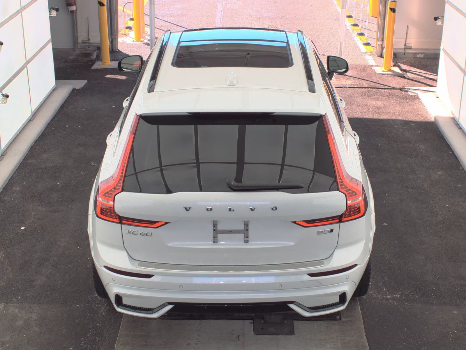 2024 Volvo XC60 B5 Ultimate AWD