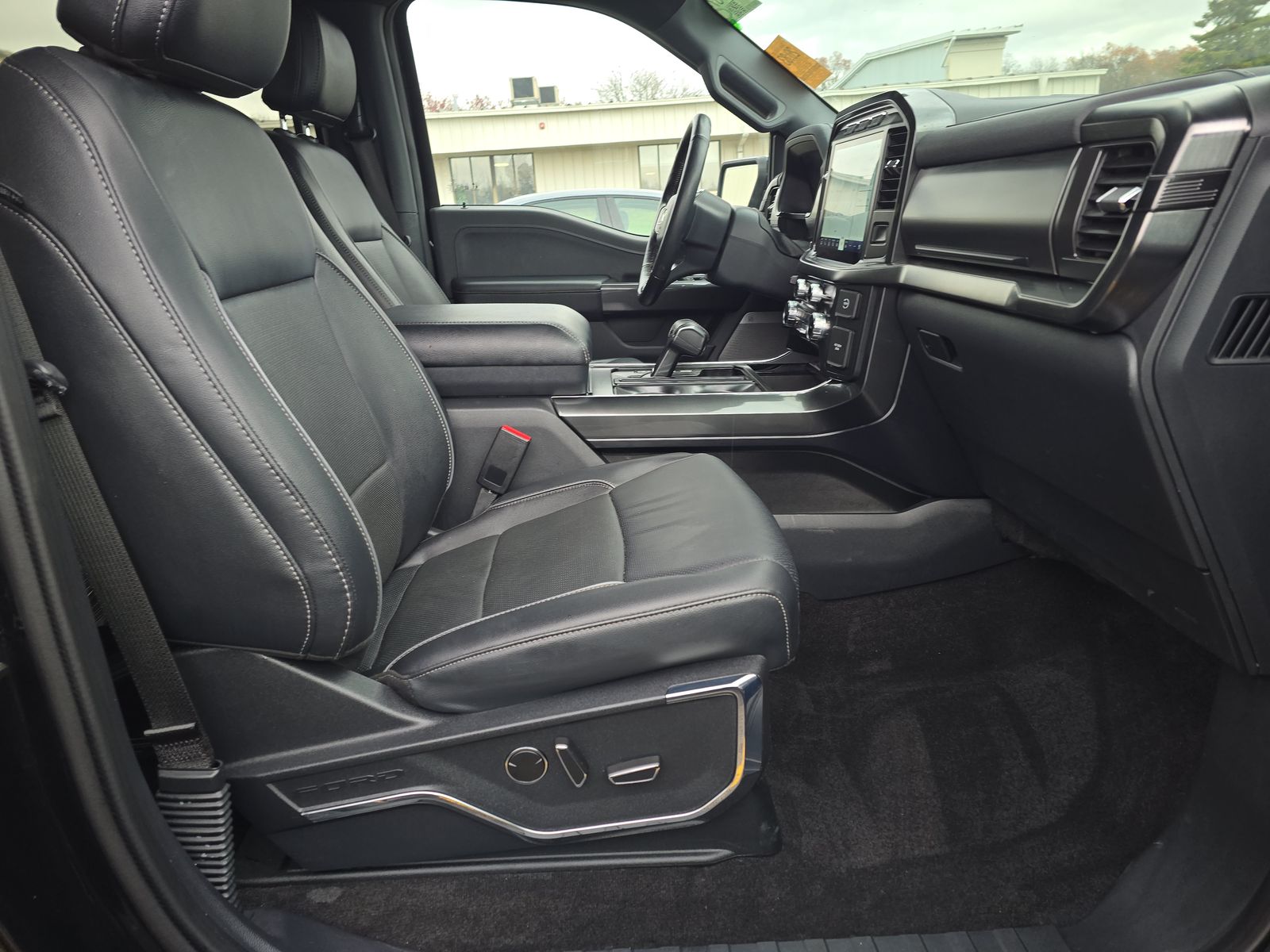 2022 Ford F-150 Hybrid Lariat AWD