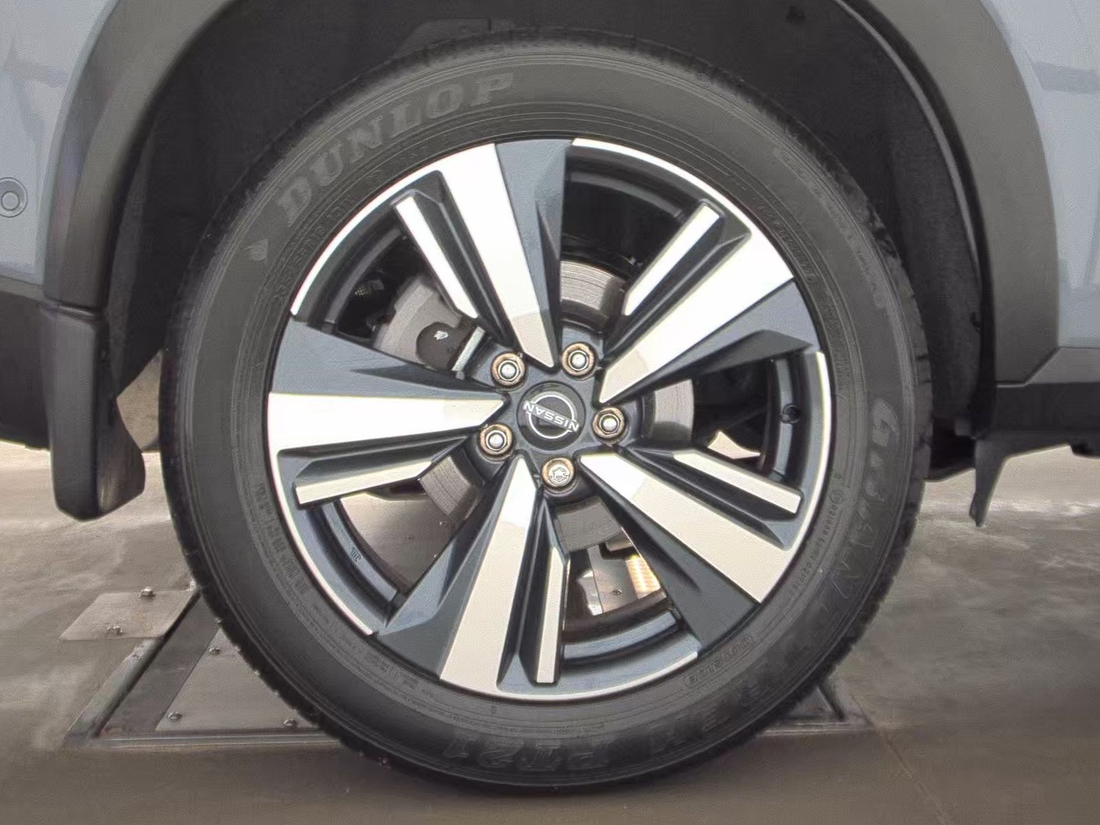 2023 Nissan Rogue Platinum AWD