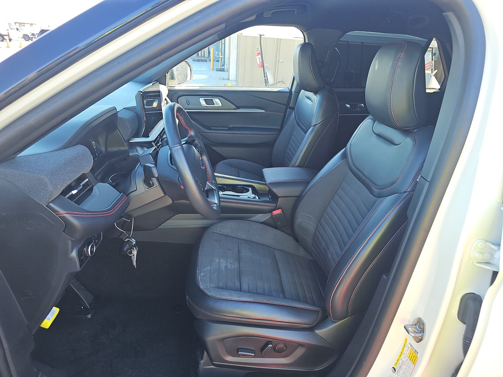 2025 Ford Explorer ST-Line AWD