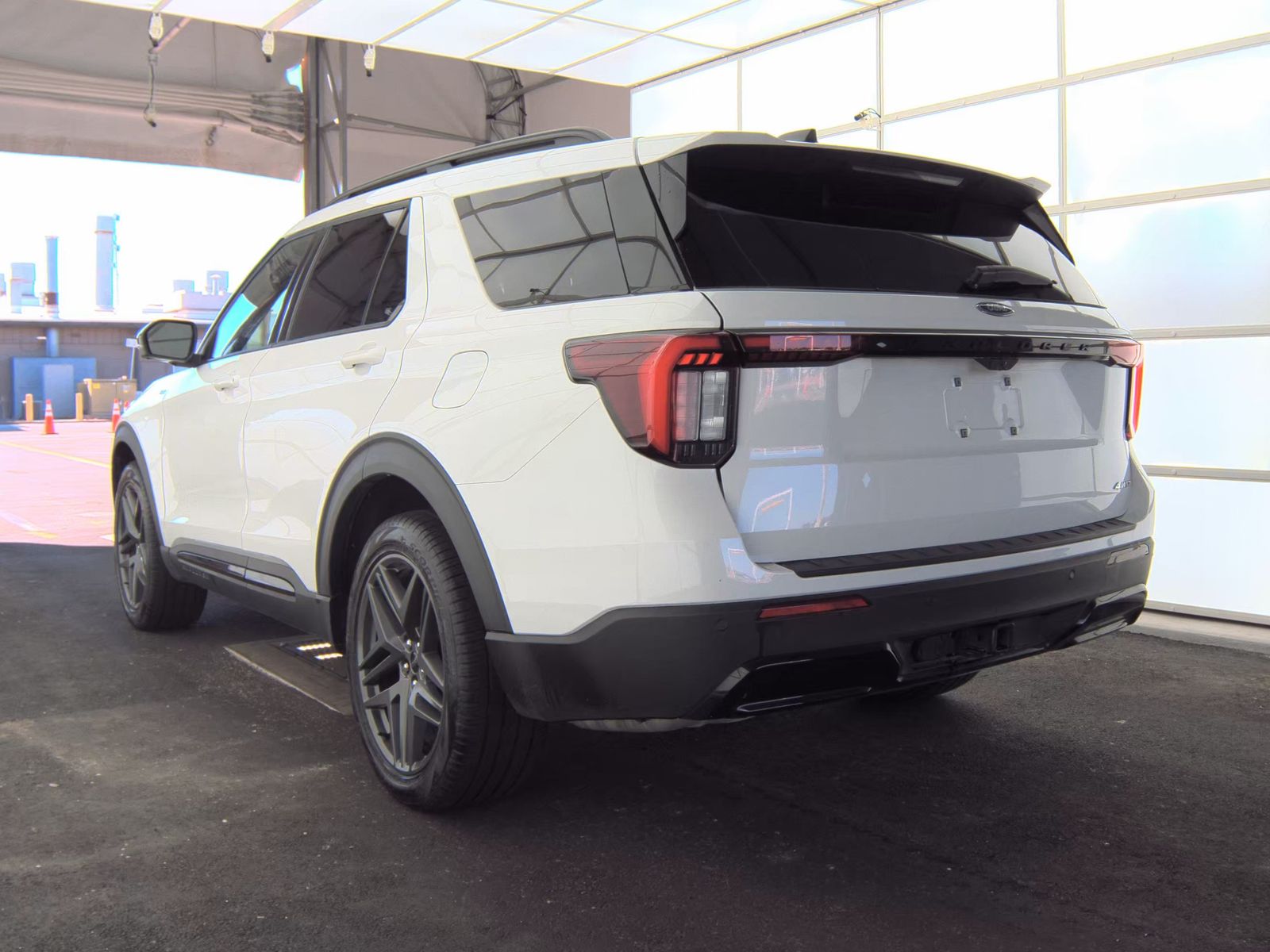 2025 Ford Explorer ST-Line AWD