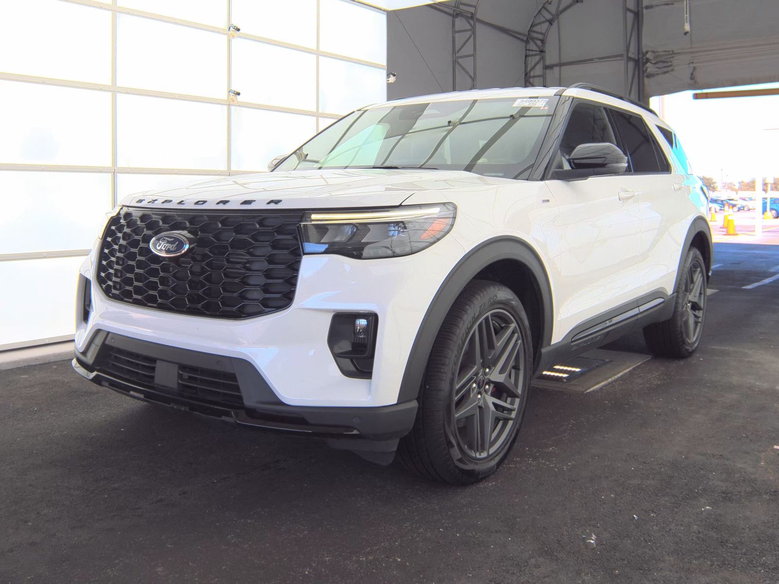 2025 Ford Explorer ST-Line AWD